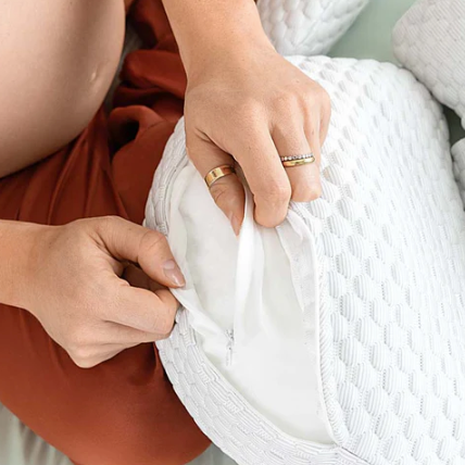Coussin grossesse J - rembourrage ajustable
